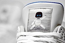 freakersneaks-sony-x-nike-jrdn-4-x-ps4-white-3.jpg