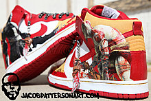 gow3_sneakers_2.jpg