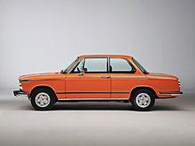 bmw-2002-tii-reconstructed-side-studio-1280x960.jpg