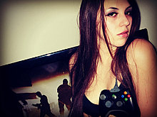 console_gamer_girls_076.jpg