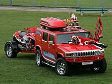 2006-geigercars-christmas-hummer-h2-front-view-588x441.jpg