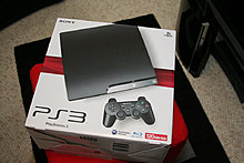 ps3.slim.unboxed01.jpg