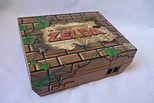 zelda-custom-painted-nes_zps3100e887.jpg