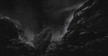 slide-04-skarsgard-slideshow.gif