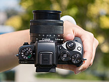 canonm5handson-07.jpeg