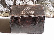 6984_1749_early_travel_trunk_1.jpg
