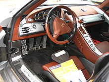 porsche_carrera_gt_interior.jpg