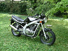 suzuki_gs500_e2000.jpg