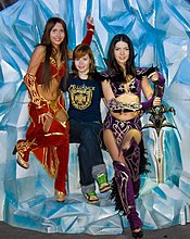 igromir_2008_booth_babes_53.jpg