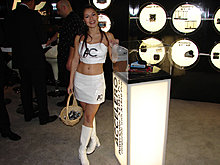 console_games_booth_babes_0124.jpg