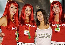 console_games_booth_babes_0132.jpg