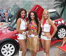 console_games_booth_babes_0172.jpg