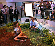 console_games_booth_babes_0180.jpg