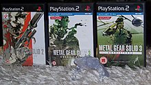 metal-gear-collection-old-snake-ready-clear-exclusive-figure.jpg