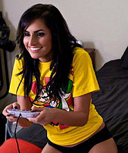 console_gamer_girls_037.jpg