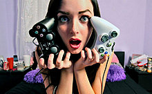 console_gamer_girls_088.jpg
