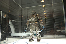 hot_toys_japan_2013_14.jpg