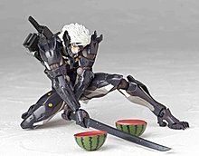 revoltech-metal-gear-solid-rising-revengence-raiden-006.jpg