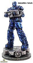 gears_of_war_marcus_fenix_collectors_statue.jpg