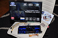 hd5850_saphire-tox_1g_01.jpg