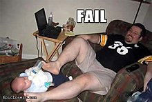 feeding_baby_bottle_parenting_fail.jpg