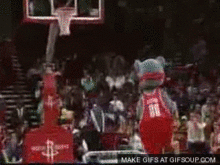 2-wjqbyr0.gif