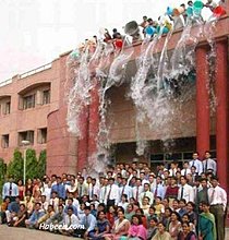 funny_0016_water_prank.jpg