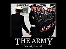 004-0828230820-army-fags.jpg
