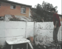 f3d1f699-81b4-463a-9e97-d921cf4595c6.gif