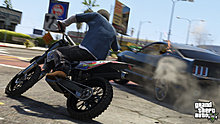 gta_5_official-screenshot-motorcycle-vs-sports-car.jpg