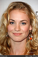 yvonne-strahovski-25th-annual-william-s-paley-television-festival-evening-chuck-arri.jpg