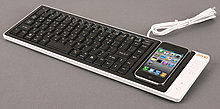 iphone_keyboard_dock.jpg