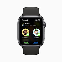 apple_wwdc21-watchos8_photos-sharing_06072021.jpg