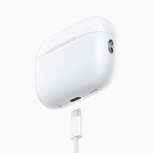 apple-airpods-pro-2nd-generation-usb-c-connection-230912_inline.jpg
