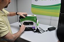 slim-unboxing04-hands.jpg