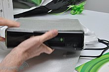 slim-unboxing14-hands.jpg