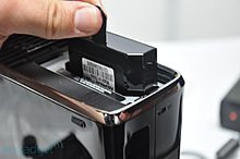 slim-unboxing32-hands.jpg