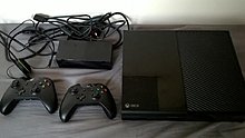 postadsuk.com-1-xbox-one-w-two-controllers-3-games.jpg