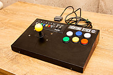 233928448_1_1000x667_vand-arcade-stick-super-nintendo-snes-produs-de-hori-bucuresti.jpg